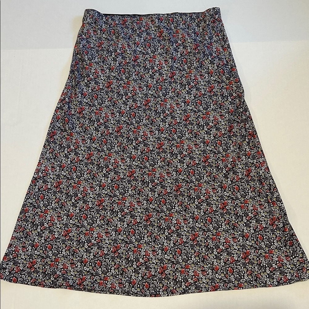 LOFT Midi skirt Pull On floral A/line Spring flowy skirt Gray & pink flutter hem